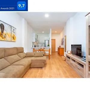 https://apartamento-en-playa-del-medano.adeje-hotels.com