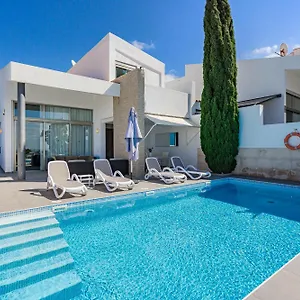 https://villa-caterina.adeje-hotels.com